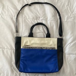 Halogen tote